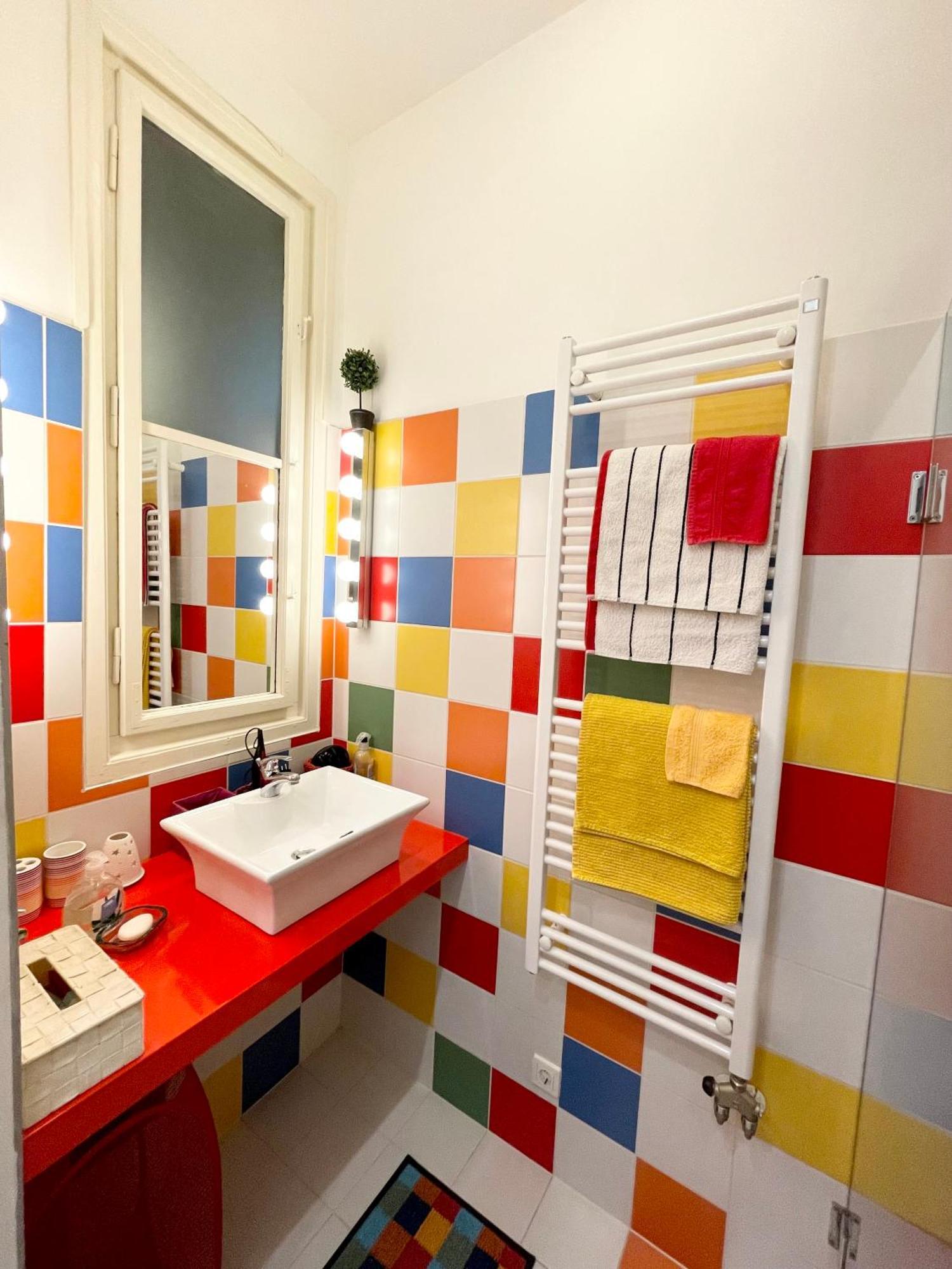Rainbow Pearl Apartment At St Stephen' S Basilica Budapest Ngoại thất bức ảnh