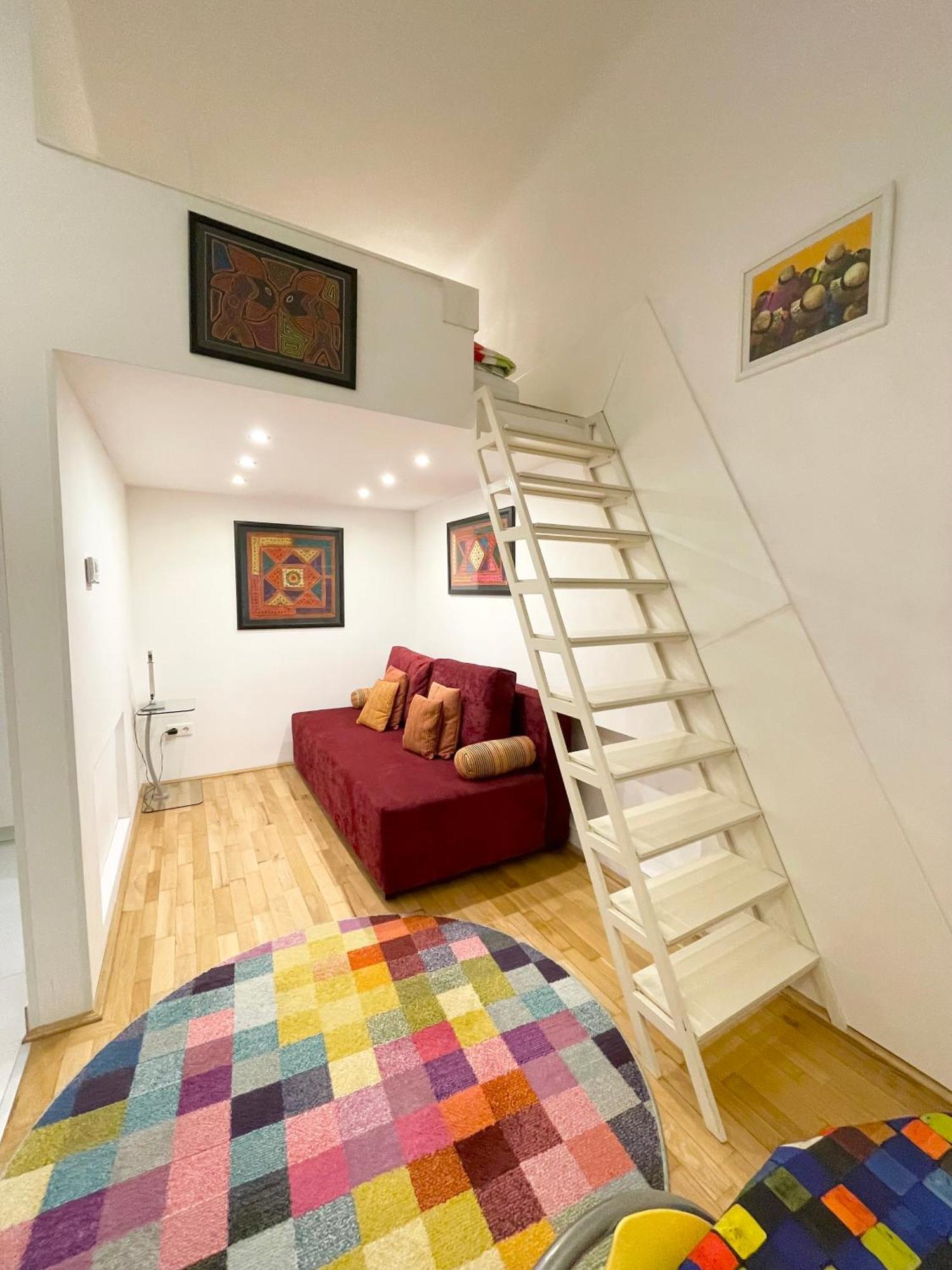 Rainbow Pearl Apartment At St Stephen' S Basilica Budapest Ngoại thất bức ảnh