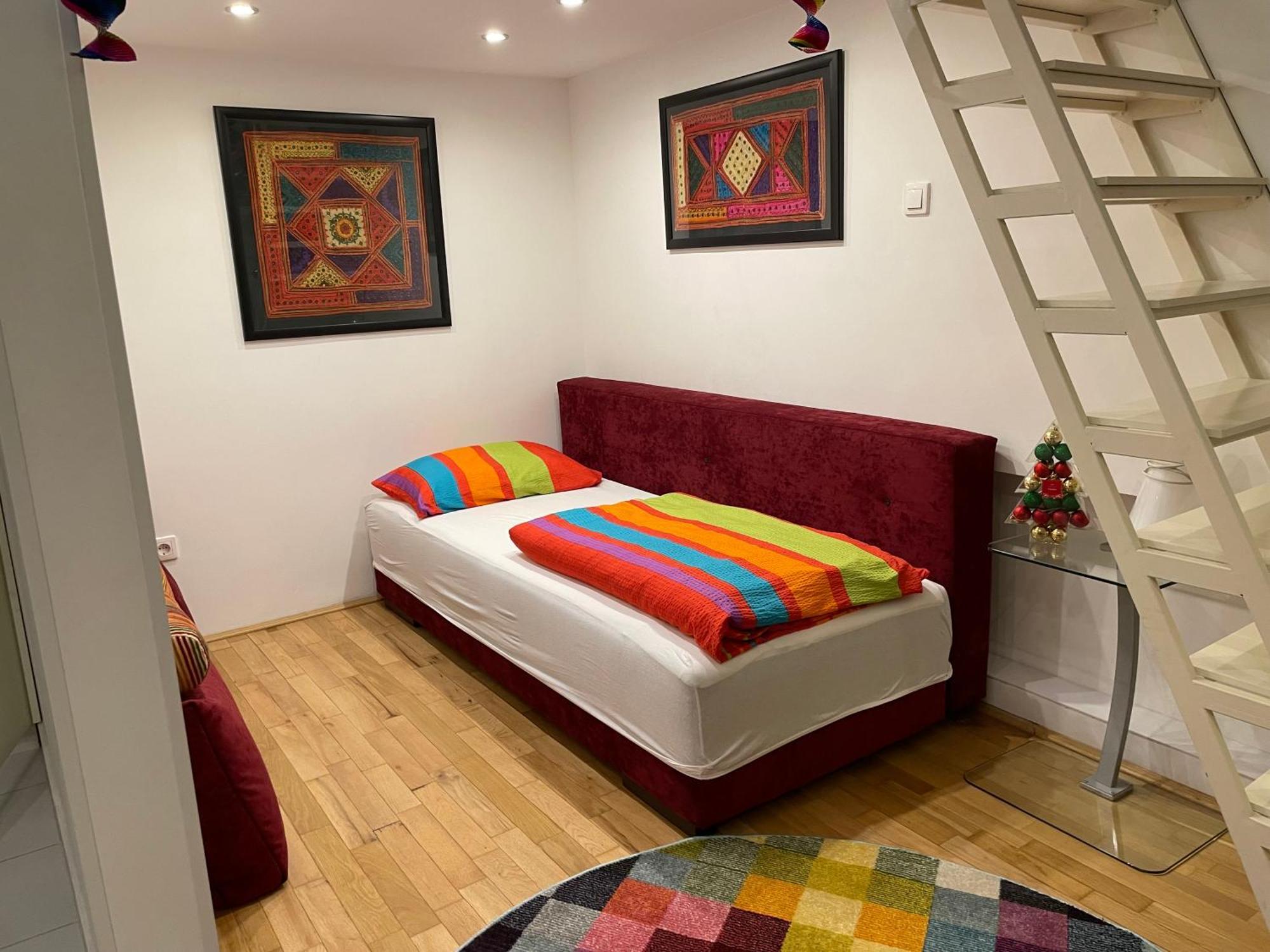 Rainbow Pearl Apartment At St Stephen' S Basilica Budapest Ngoại thất bức ảnh
